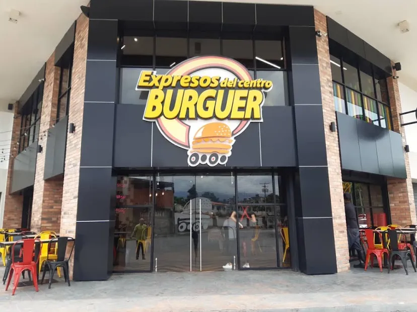 Fachada de Expresos del Centro Burguer, sede San Jacinto